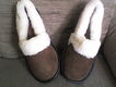 PANTUFLAS DE BORREGO TERM. GAMUSA CON TALÓN.