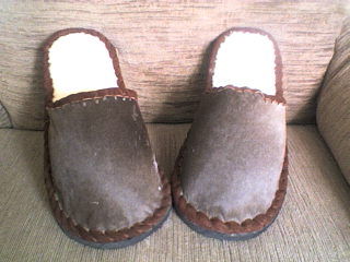 PANTUFLAS DE BECERRO/BORREGO